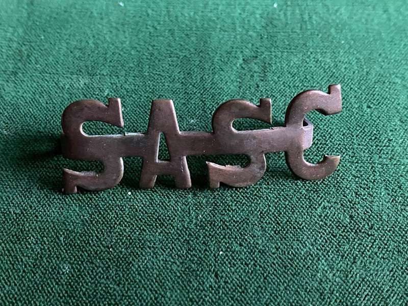 SA SERVICE CORPS TITLE-SHEET METAL-2 LUGS-WORN WW1