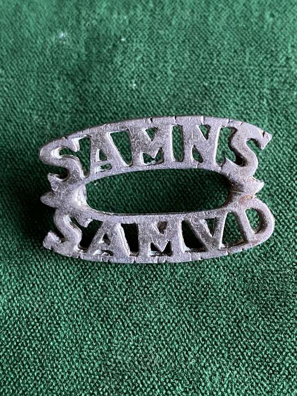 SA MILITARY NURSING SERVICE TITLE-WHITE METAL-2 LUGS-WORN WW2
