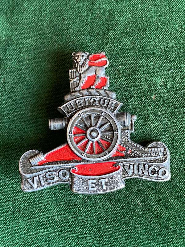 14 TH FIELD ARTILLERY REGIMENT BELT BUCKLE CENTRE BADGE-2X SCREW LUGS