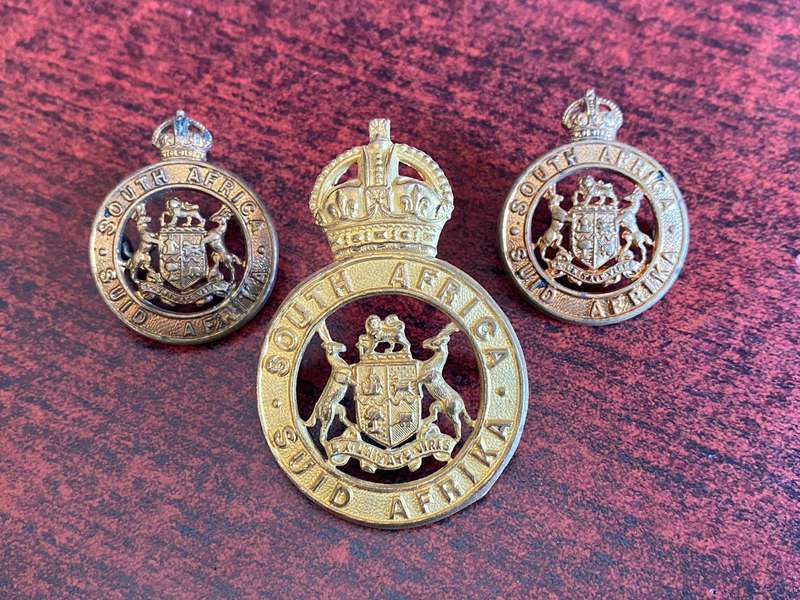 SA INSTRUCTIONAL CORPS-GILDING METAL CAP AND COLLARS-WORN PRE 1952-LUGS COMPLETE