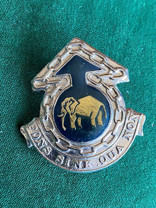 E.P COMMAND MAINTENANCE UNIT CAP BADGE-APPROVED IN 1986-LARGE ELEPHANT VARIATION-2X SCREW LUGS