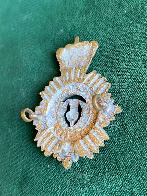 DUKE OF EDINBURGH'S OWN RIFLES BRASS MUSICIANS POUCH BADGE-WORN AFTER 1922-1955-WORN ON COLOUR ENSIG