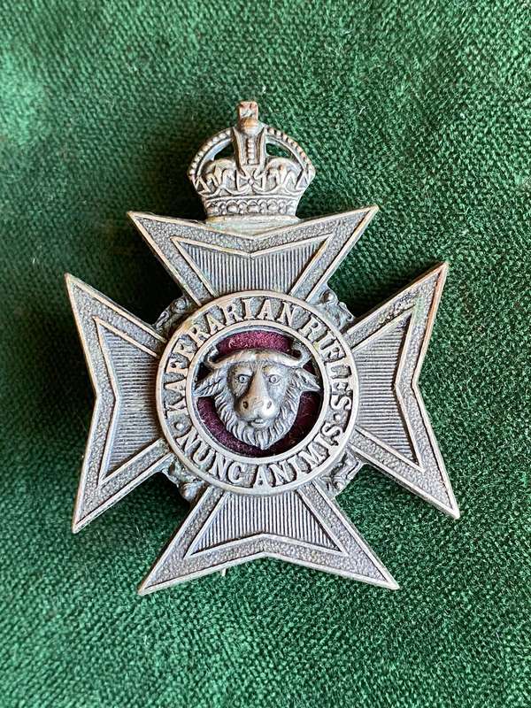 KAFFRARIAN RIFLES-BLACK METAL CAP BADGE-WORN 1902-1963-STICK PIN INTACT