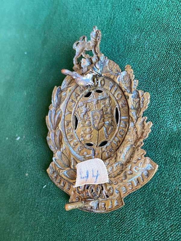 PRINCE ALFRED'S GUARD BRASS HELMET BADGE-WORN 1914-1939- 2 LUGS-MEASURES 63X50 MM