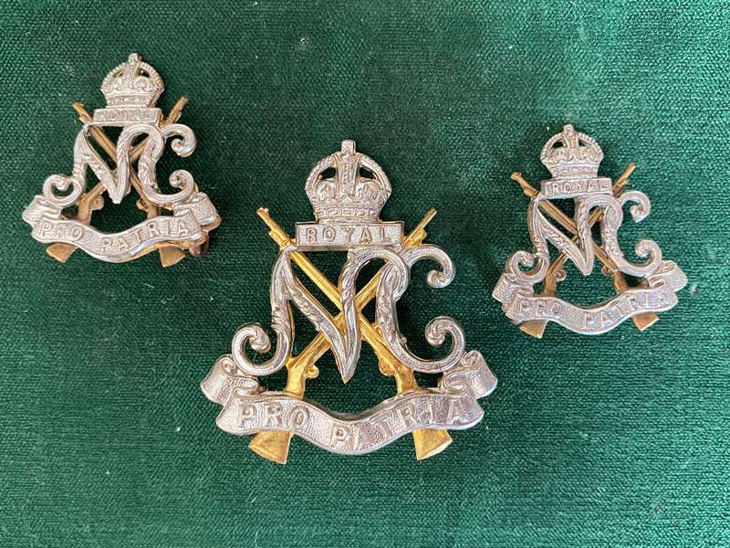 ROYAL NATAL CARBINEERS BI/METAL CAP AND COLLARS-WORN 1936-1964-LUGS INTACT