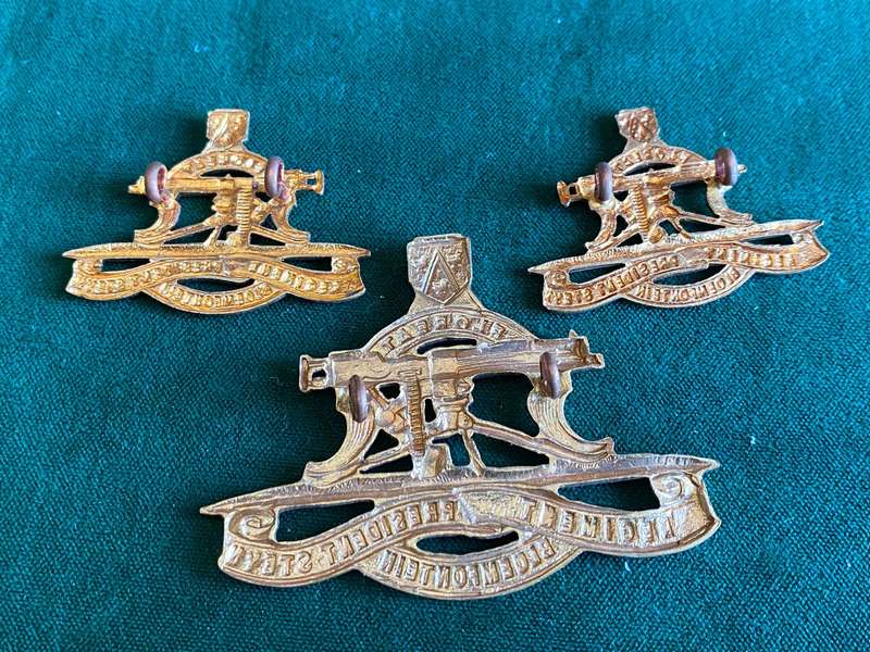 REGT. PRESIDENT STEYN GILDING METAL CAP AND COLLARS-WORN 1935-1964-LUGS INTACT