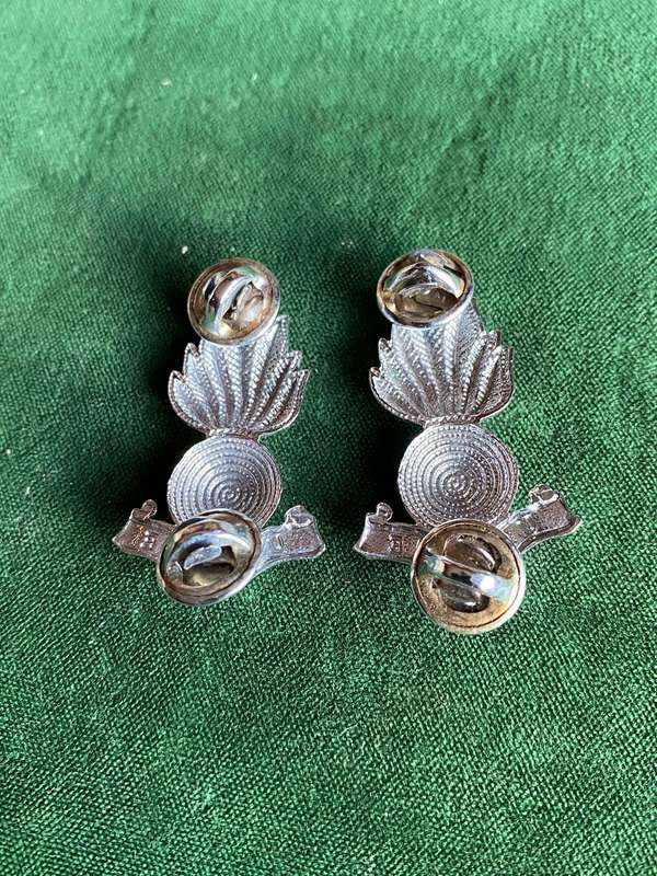 ARTILLERY CHROMED COLLAR BADGE PAIR-WORN POST 1976-PINS INTACT
