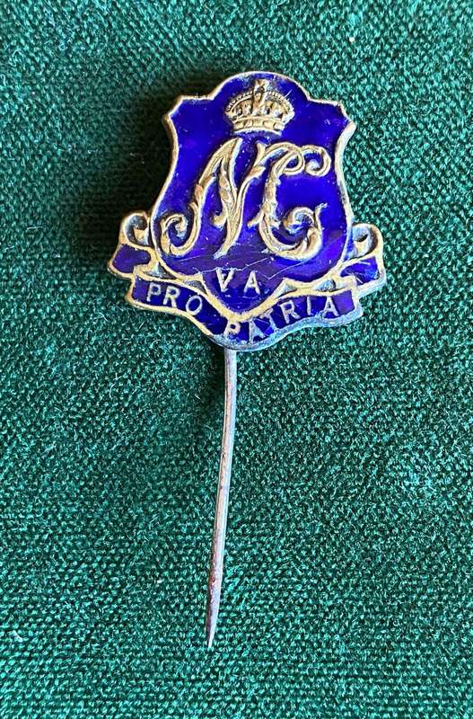 NATAL CARBINEERS ENAMEL,LAPEL BADGE