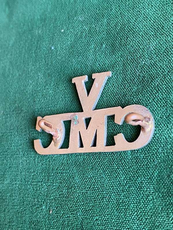 VOLUNTEER CAPE MEDICAL CORPS-SHOULDER TITLE-WORN 1903 POSSIBLY UNTIL 1910-2 LUGS-WHITE METAL