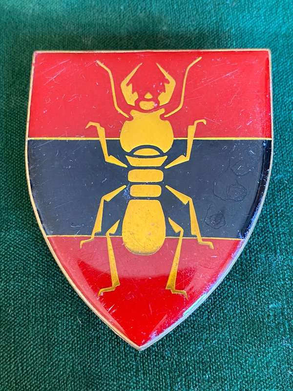 1 CONSTRUCTION REGIMENT FLASH-RED TYPE-3 PINS -1ST ISSUE