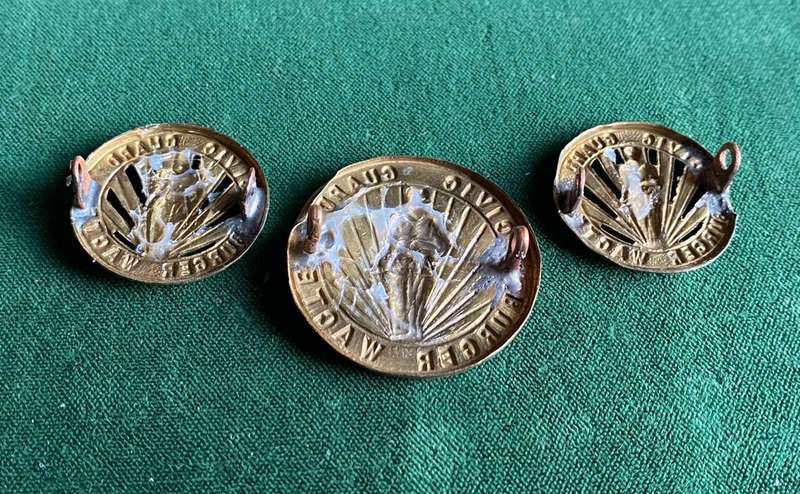 CIVIC GUARD CAP AND COLLARS-WORN DURING WW2-LUGS INTACT