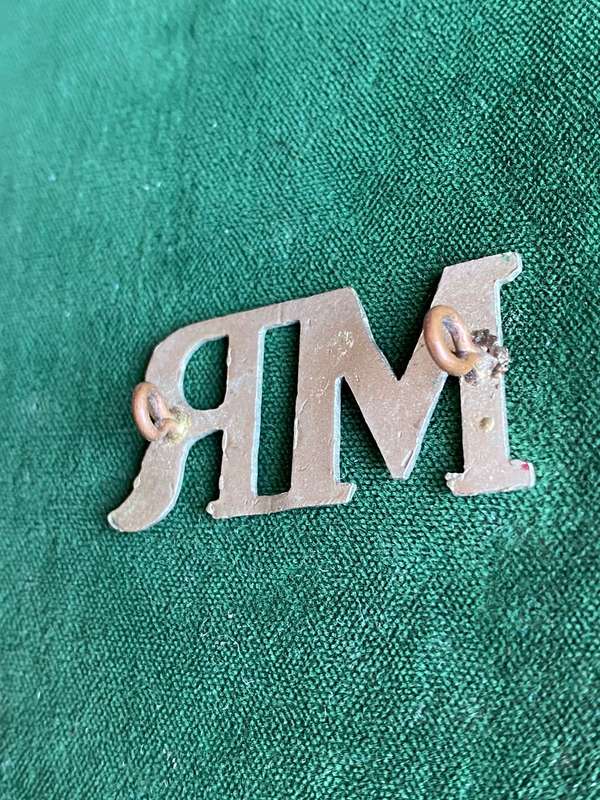 WHITE METAL MOUNTED RIFLES TITLE-SHEET METAL-WORN BOER WAR- 2 LUGS