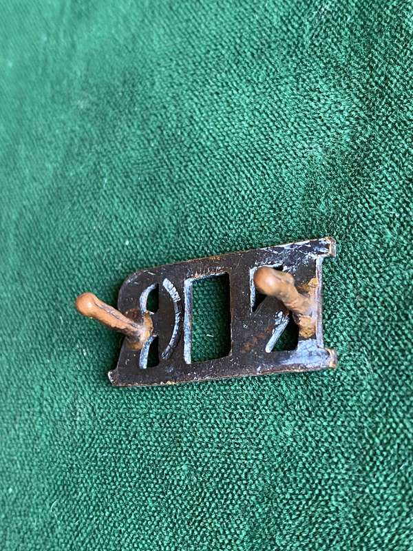 NORTHERN RIFLES TITLE-WORN 1903-1907- 2 LUGS