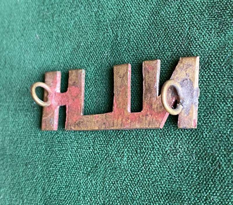 NATAL LIGHT HORSE,TITLE-WORN DURING 1914-1915-BRASS- 2 LUGS