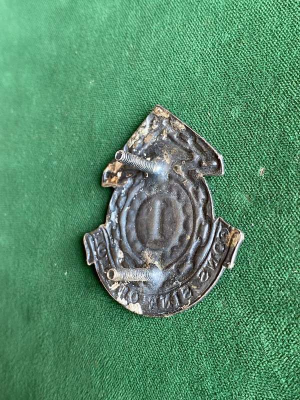 1 MAINTENANCE UNIT CAP BADGE-APPROVED IN 1986- 2X SCREW LUGS