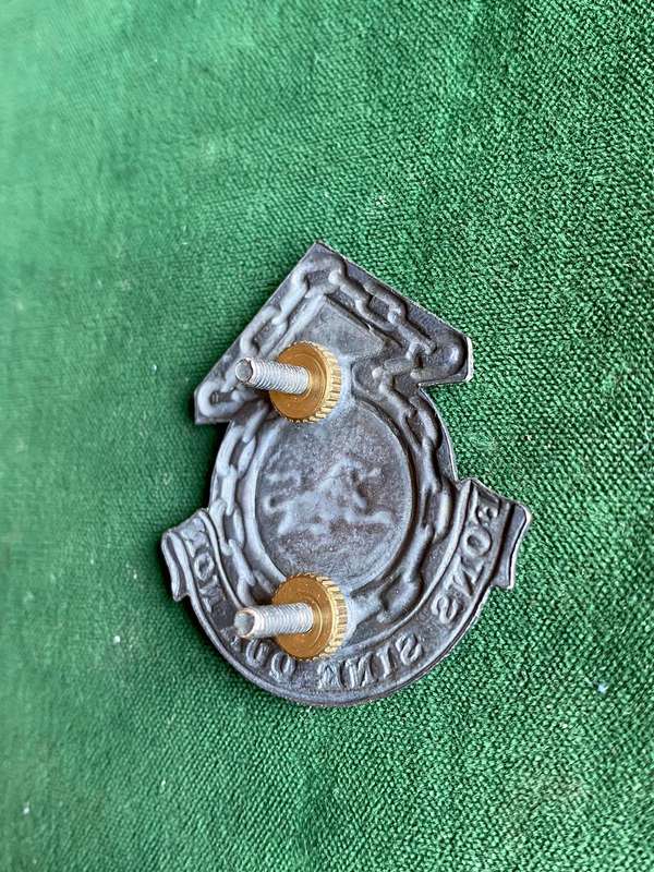 EASTERN TRANSVAAL COMMAND MAINTENANCE UNIT CAP BADGE- 2X SCREW LUGS