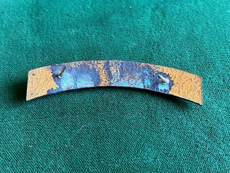 2 SPECIAL SERVICE BATTALION METAL SHOULDER TITLE- 2 PINS