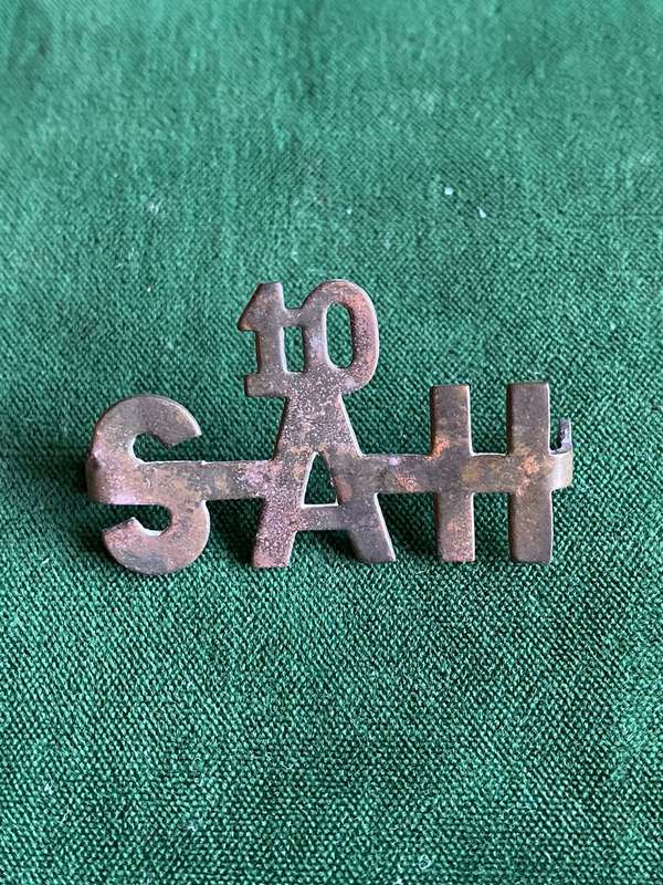 10 TH SOUTH AFRICAN HORSE TITLE-WORN 1915-1918- 2 LUGS