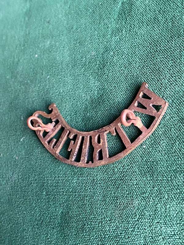 WITWATERSRAND RIFLES TITLE-WORN 1932-1950'S- 2 LUGS
