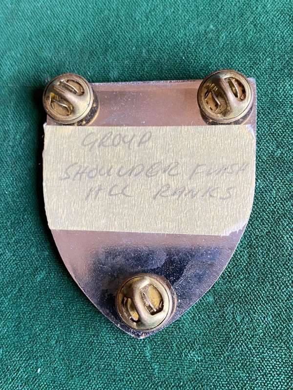 GROUP 4 HQ FLASH- 3 PINS