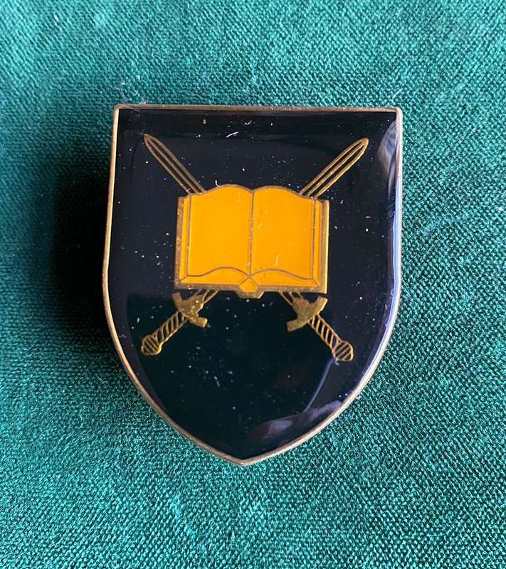 SWA MILITARY SCHOOL TYPE Z (SMALLER) POCKET FLASH- 3 PINS