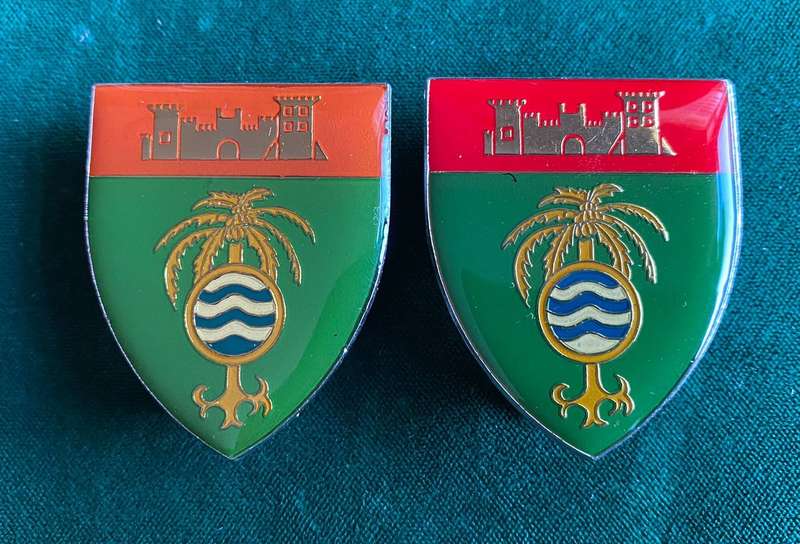 SWA GROOTFONTEIN COMMANDO POCKET FLASH-TWO SOLD TOGETHER-PLEASE NOTE THE CLEAR COLOUR VARIATION-FROM