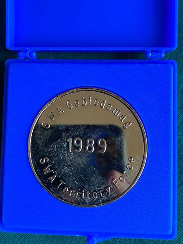 DISBANDMENT OF SWATF SPECIAL RECOGNITION MEDALLION-GILT-DIAMETER 50MM-BOXED