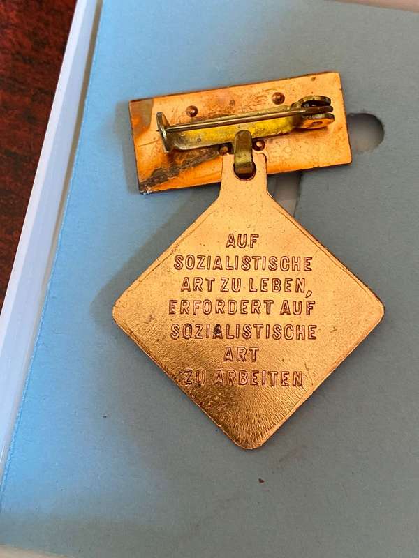 EAST GERMAN SOCIALIST ACTIVIST MEDAL
