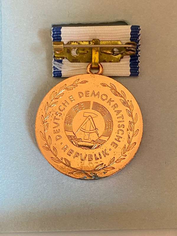 EAST GERMAN MEDAL FOR FAITHFUL SERVICE IN THE HEALTH AND SOCIAL SERVICES-INSTITUTED 1973-BRONZE