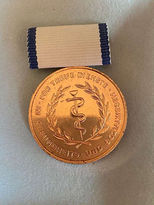 EAST GERMAN MEDAL FOR FAITHFUL SERVICE IN THE HEALTH AND SOCIAL SERVICES-INSTITUTED 1973-BRONZE