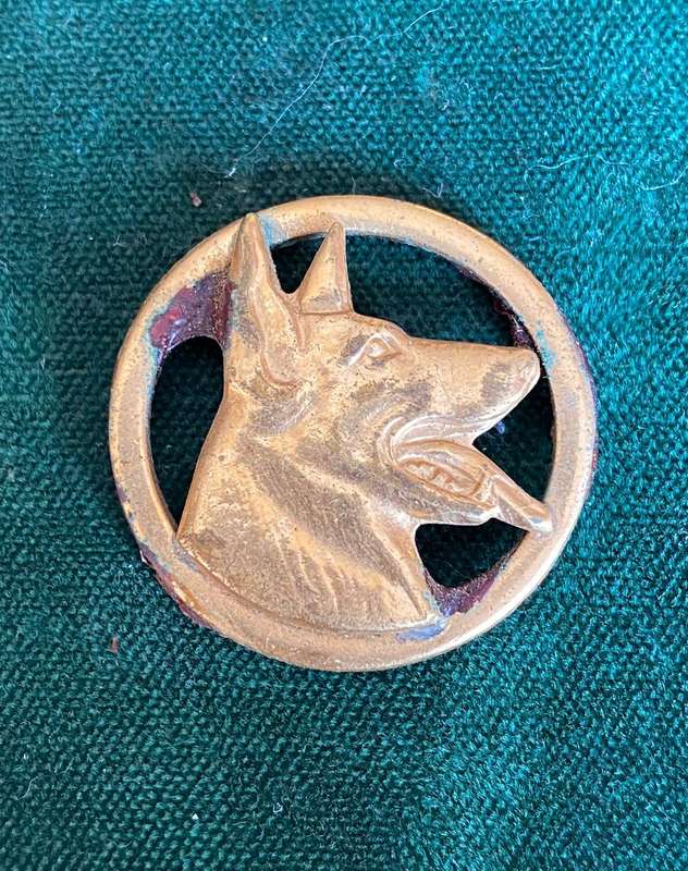 POLICE DOG HANDLERS,BREAST BADGE- NO PINS