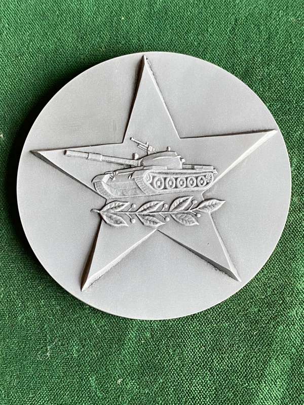 SCARCE COMMEMORATIVE MEDAL OF ARMOURED ACADEMY-LOCATED IN MOSCOW-NAMED BY MARSHAL MALINOVSKY-BOXED-D