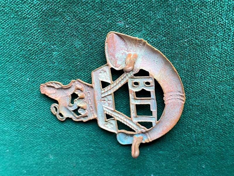 RAND LIGHT INFANTRY CAP BADGE-WORN 1913-1960'S-LUGS INTACT