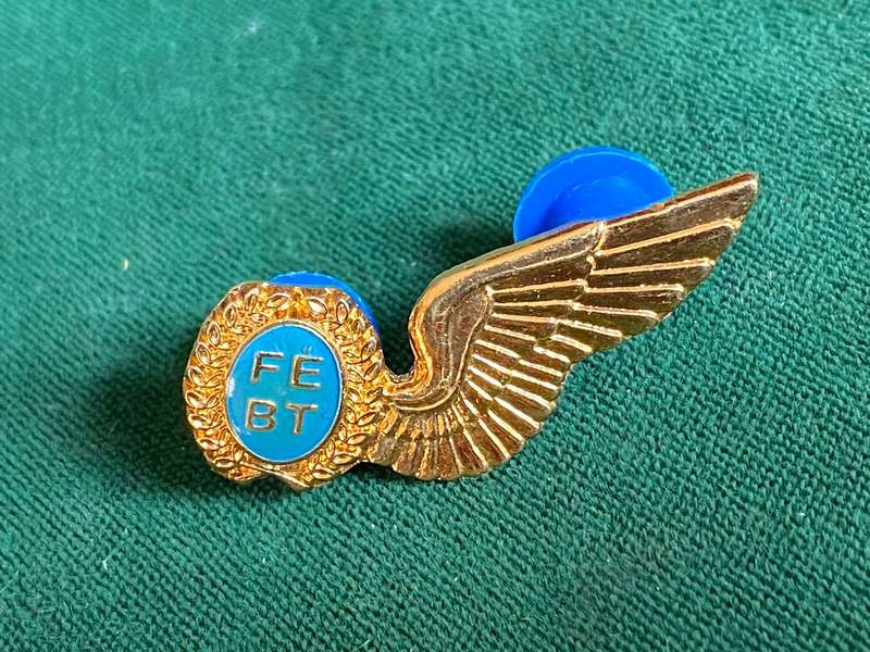 SAAF FLIGHT ENGINEER HALF WING -MESS DRESS- 2 PINS
