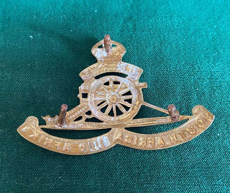 SA ARTILLERY CAP BADGE-WORN 1926-1959- 3 LUGS