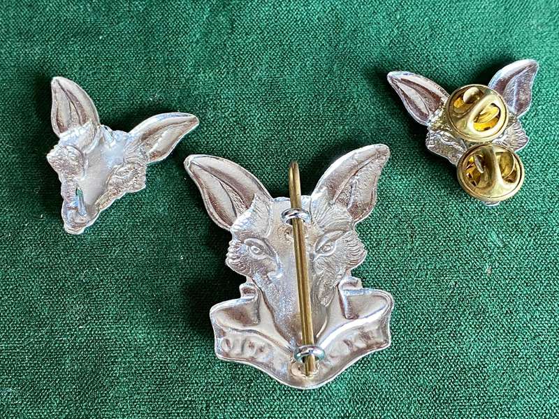 SA INTELLIGENCE CORPS CHROME CAP AND COLLARS-WORN FROM 1980-2002-LUGS + PINS INTACT