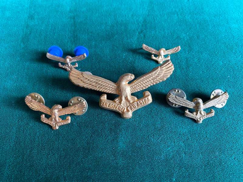 SA AIR FORCE GILDING METAL CAP,COLLARS AND MESS DRESS COLLARS-WORN POST 1959