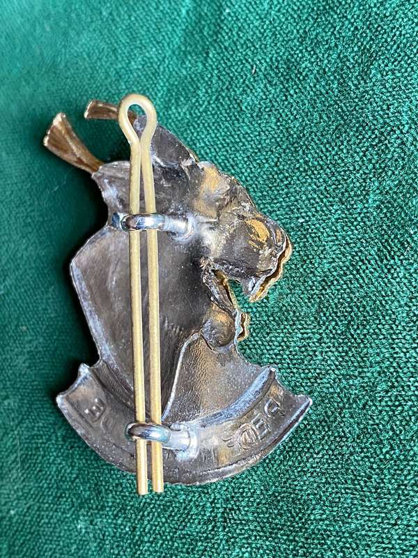 REGT. PRETORIUS BI/METAL CAP BADGE-APPROVED IN 1989- 2 LUGS