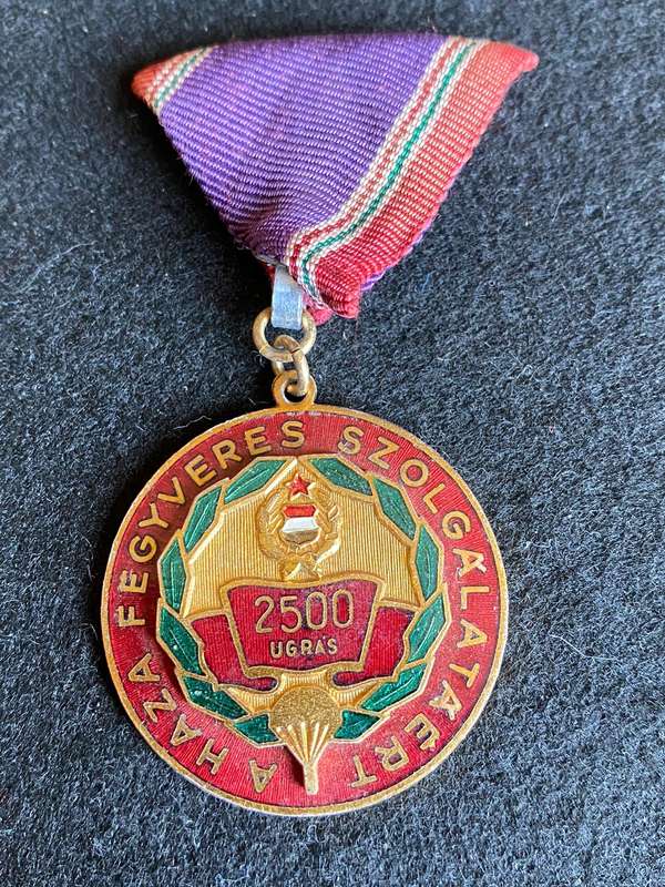 HUNGARIAN,PARATROOPER MERITORIOUS SERVICE MEDAL