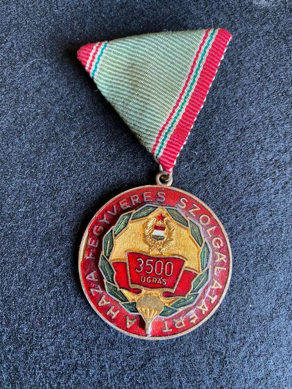 HUNGARIAN,PARATROOPER MERITORIOUS SERVICE MEDAL