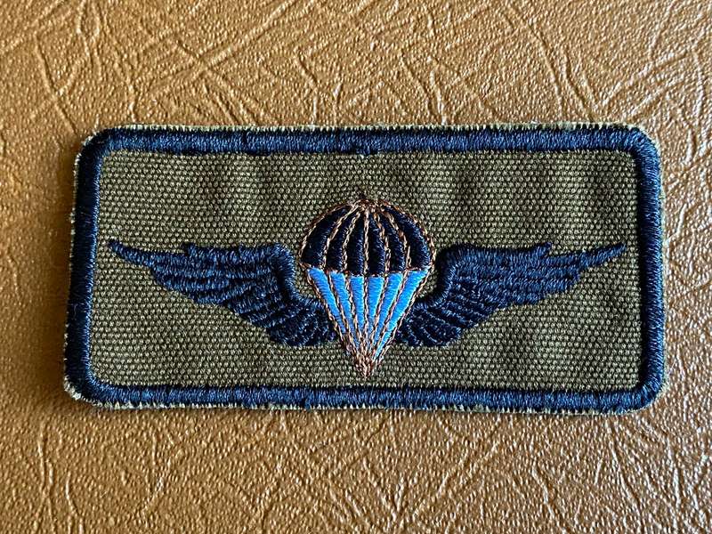 SWA BASIC PARA WING-EMBROIDERED ON NUTRIA-LARGER VARIATION