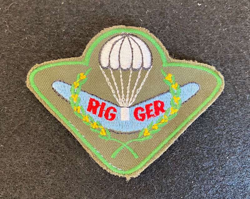 AUSTRALIAN RIGGER-PARA WING-1980