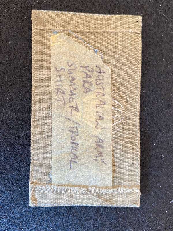 AUSTRALIAN ARMY PARACHUTE WINGS FOR SUMMER DRESS-1980'S