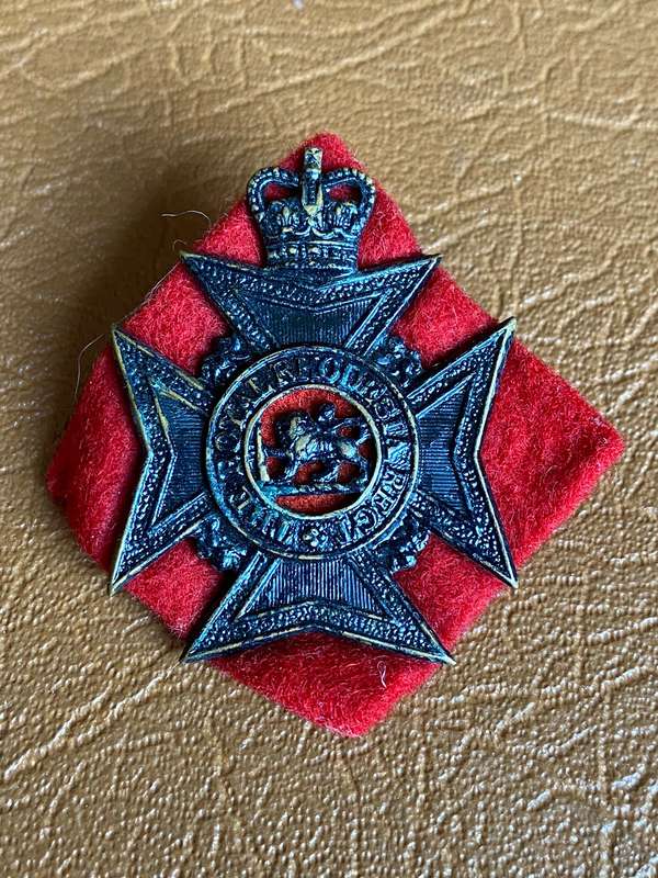 ROYAL RHODESIAN REGT. Q/C CAP BADGE-WORN 1957-1972