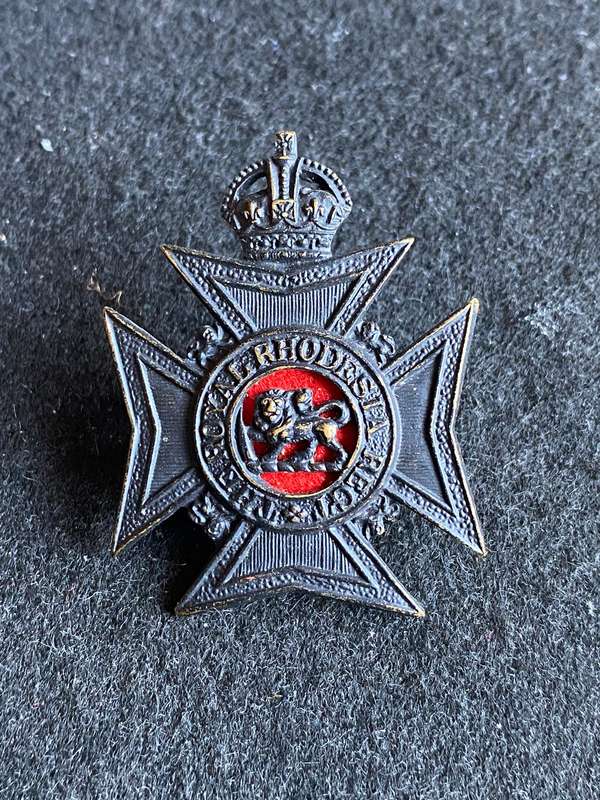 ROYAL RHODESIA REGT. K/C CAP BADGE-WORN 1947-1956-SMALLER BADGE- 2 LUGS