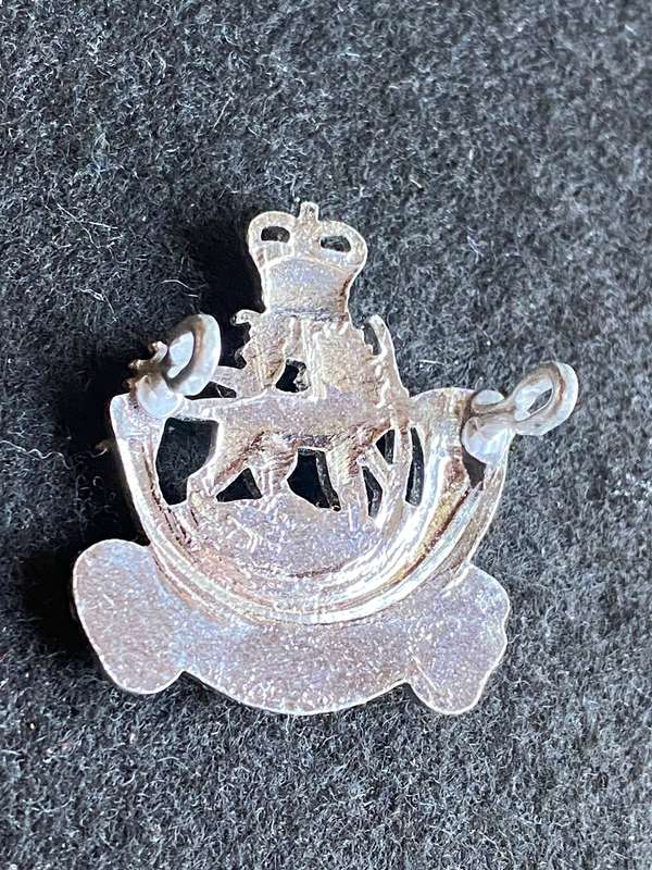 RHODESIA LIGHT INFANTRY ANODISED CAP BADGE-WORN 1964-72- 2 LUGS