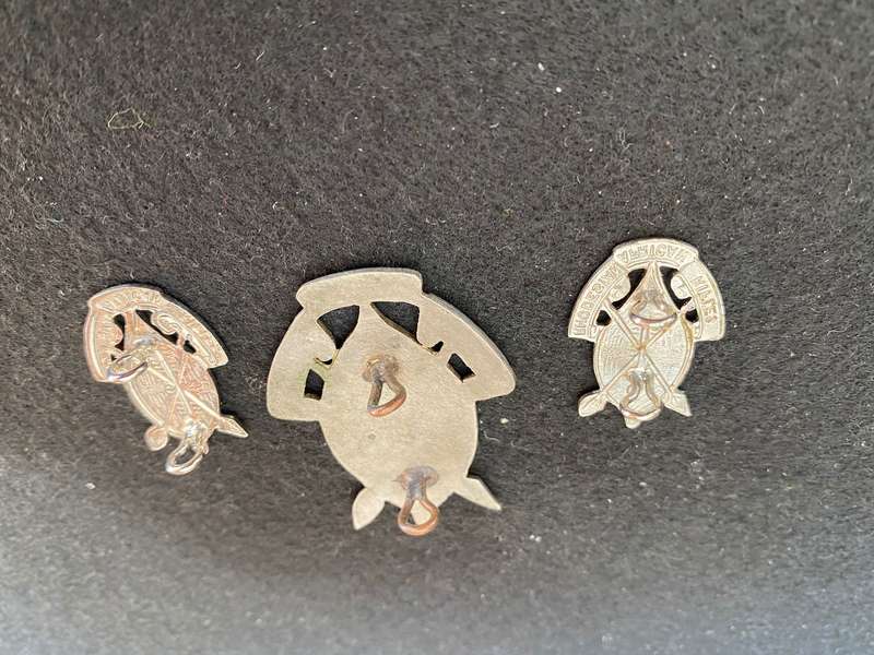 RHODESIAN AFRICAN RIFLES CAP AND COLLARS-WORN 1970'S-80-LUGS INTACT