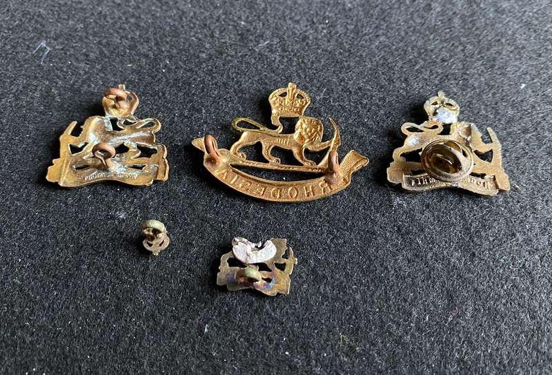 SOUTHERN RHODESIA STAFF CORPS CAP K/C WITH 2 COLLARS-WORN 1942-1957-LUGS ON ONE COLLAR MISSING-SOLD