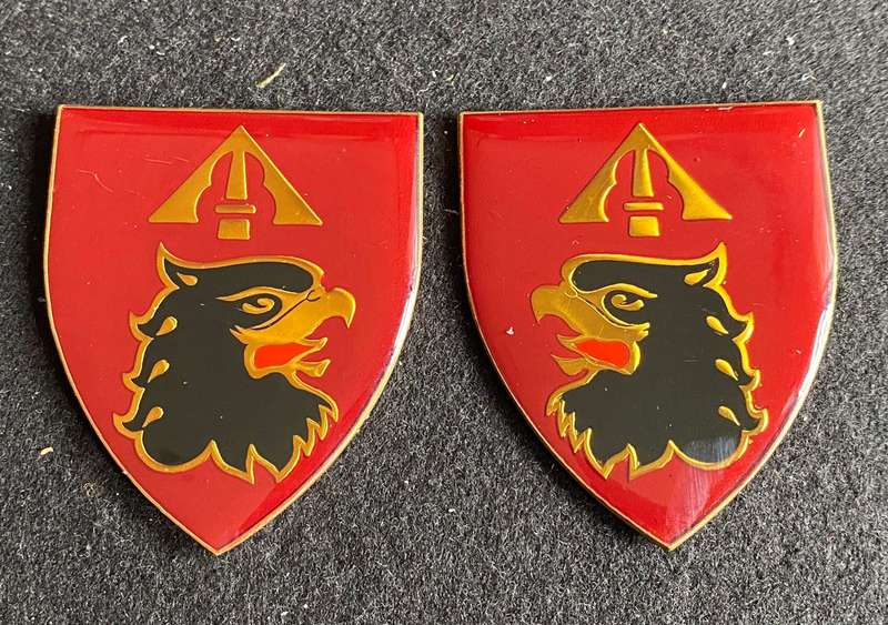 44 PARACHUTE BRIGADE ANTI AIRCRAFT REGT. PAIR OF FLASHES- NO PINS