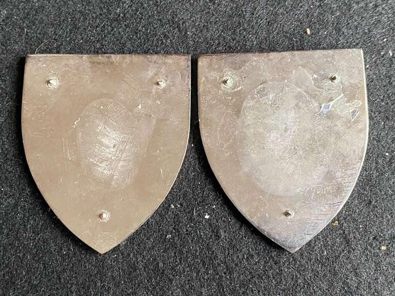2 RECCE COMMANDO FLASH PAIR-2ND ISSUE -APPROVED 1983- NO PINS